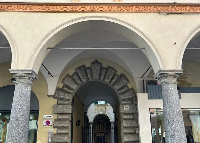 Porta Torre - By Relais Di Giada 아파트 코모